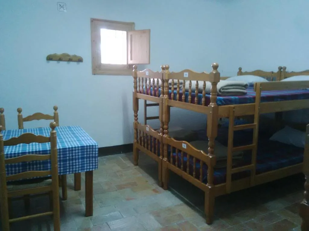 Camera familiare con bagno in comune — Albergue Ull de Canals