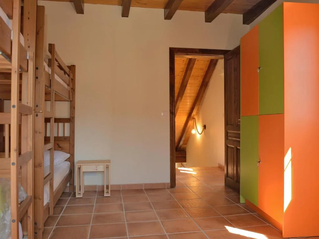 Camera quadrupla con bagno privato — Albergue Usandi Auto Check-in