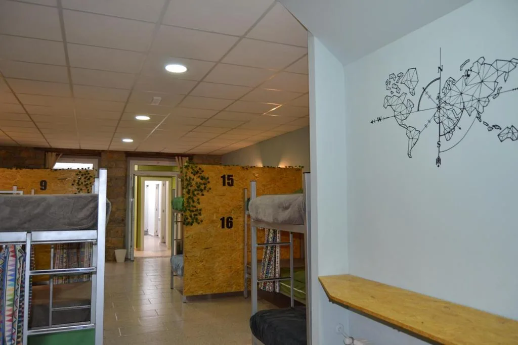 Posto letto a castello in camera condivisa mista — Albergue Valle del Nonaya