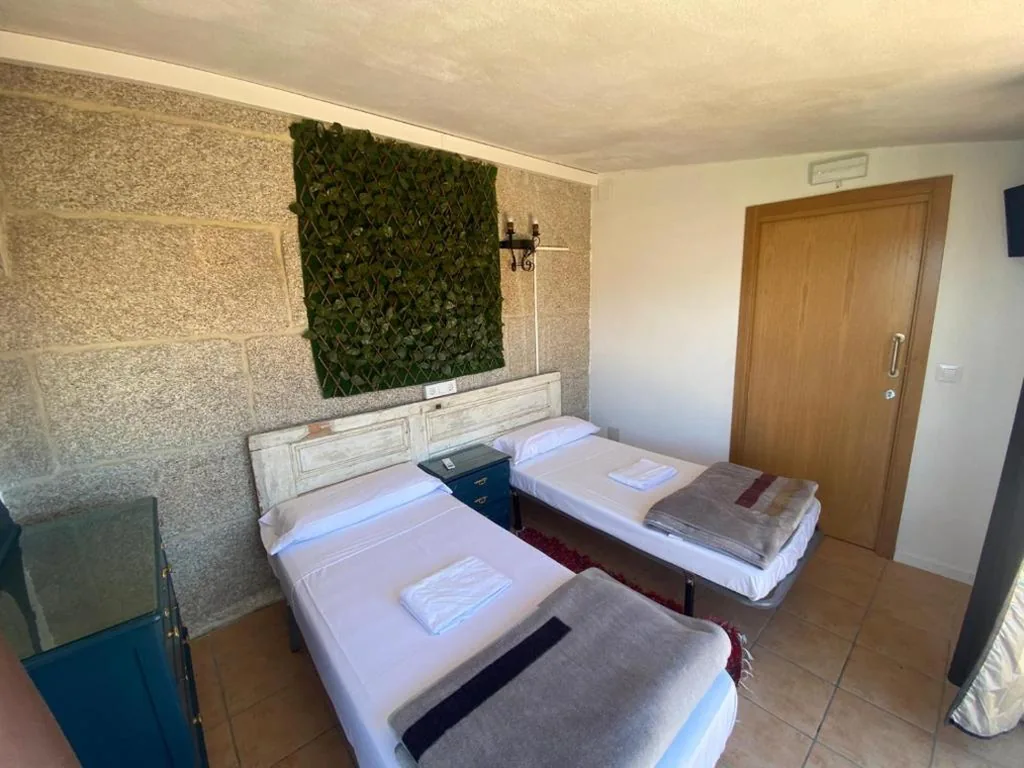 Habitación Doble - 2 camas — Albergue Villa San Clemente