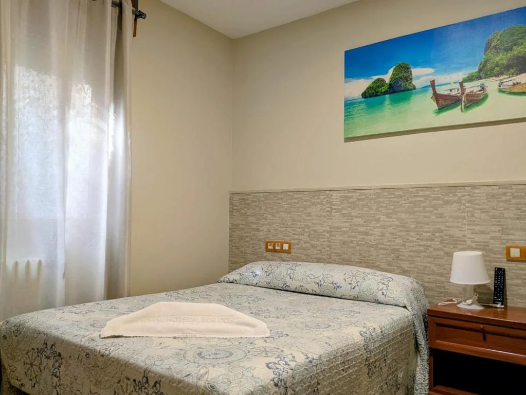 Habitación Doble con cama supletoria — ALBOR II