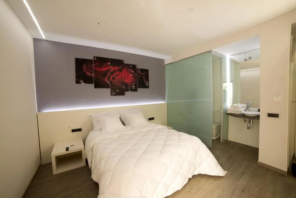 バルコニー付きデラックスダブルルーム — Alcalá del Jucar Hotel Pelayo