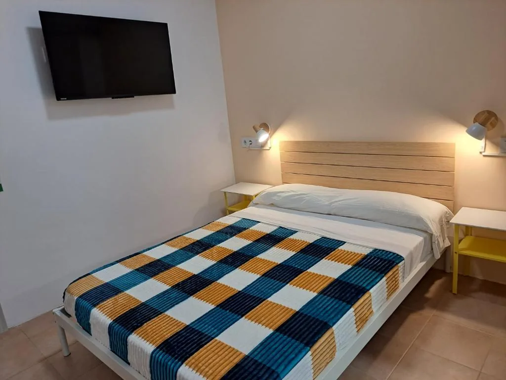 Habitación Doble con baño privado — Alcazaba Home