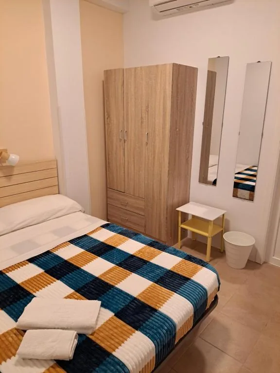Habitación Doble con baño privado — Alcazaba Home