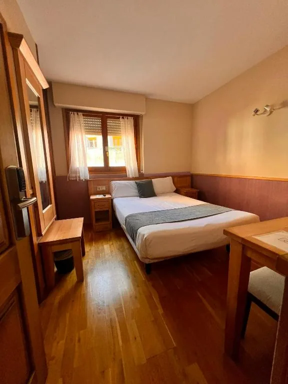 Camera doppia economy - 1 o 2 letti — Alda A Boira