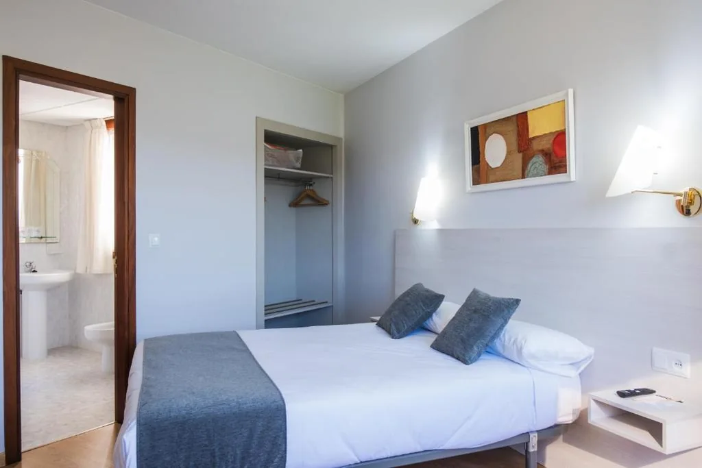 Habitación Doble Económica — Alda Arteixo