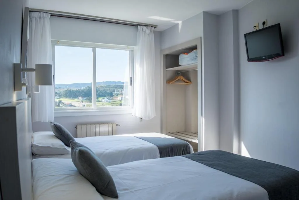 Habitación Doble Estándar - 1 o 2 camas — Alda Arteixo