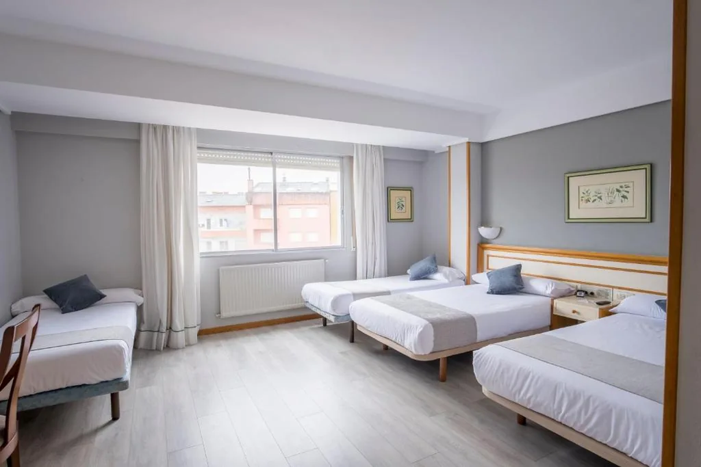 Habitación cuádruple — Alda Boiro