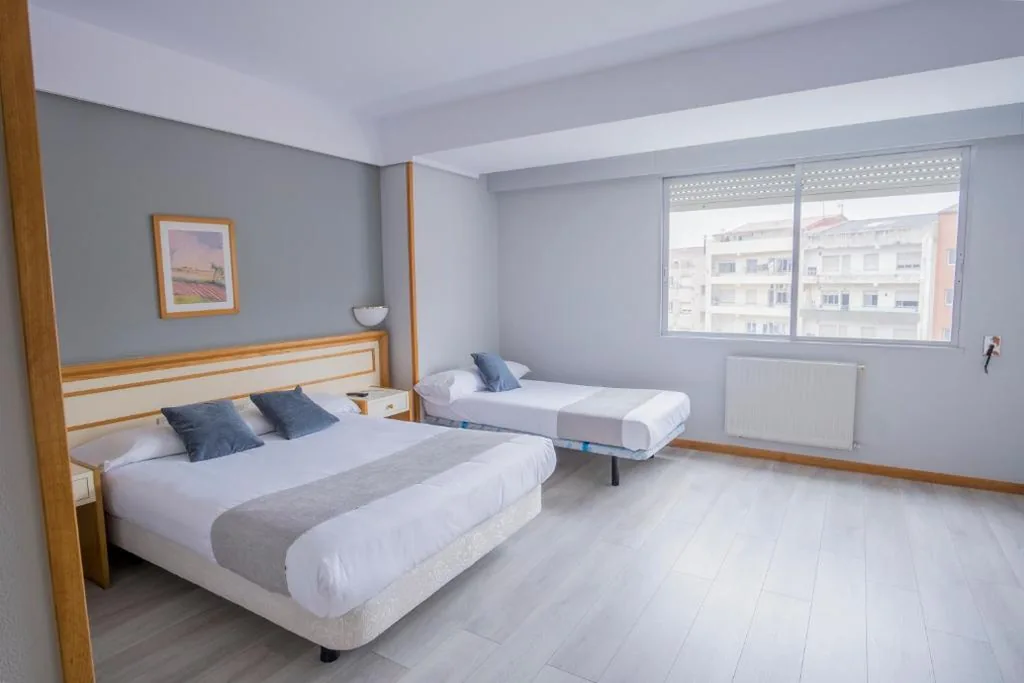Habitación Triple — Alda Boiro