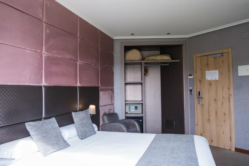 Deluxe-Doppelzimmer mit Balkon — Alda Carballo