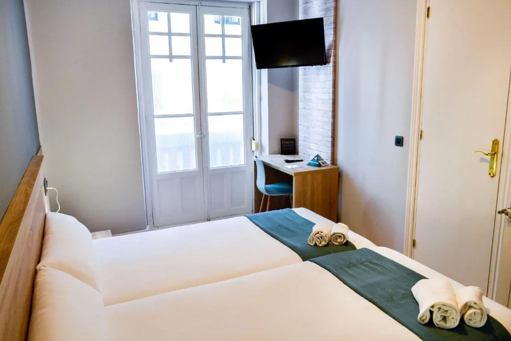 Habitación Doble Económica — Alda Centro León