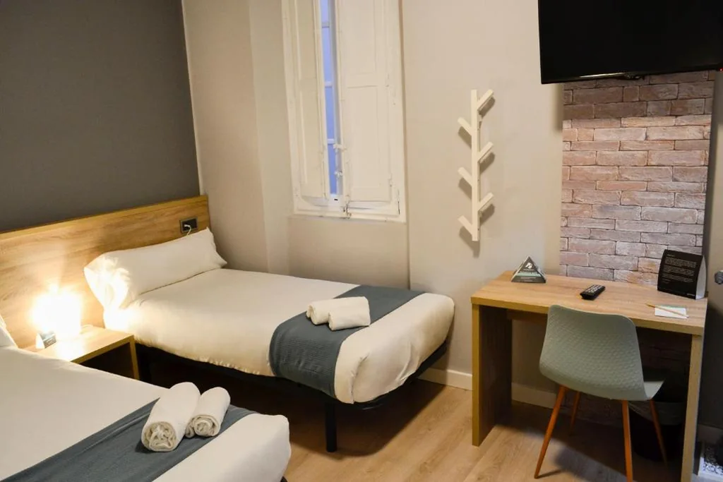 Habitación Doble Estándar - 2 camas — Alda Centro León