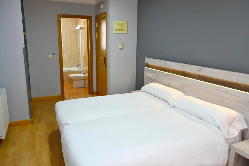 Quarto Duplo Standard - 2 camas — Alda Centro Oviedo