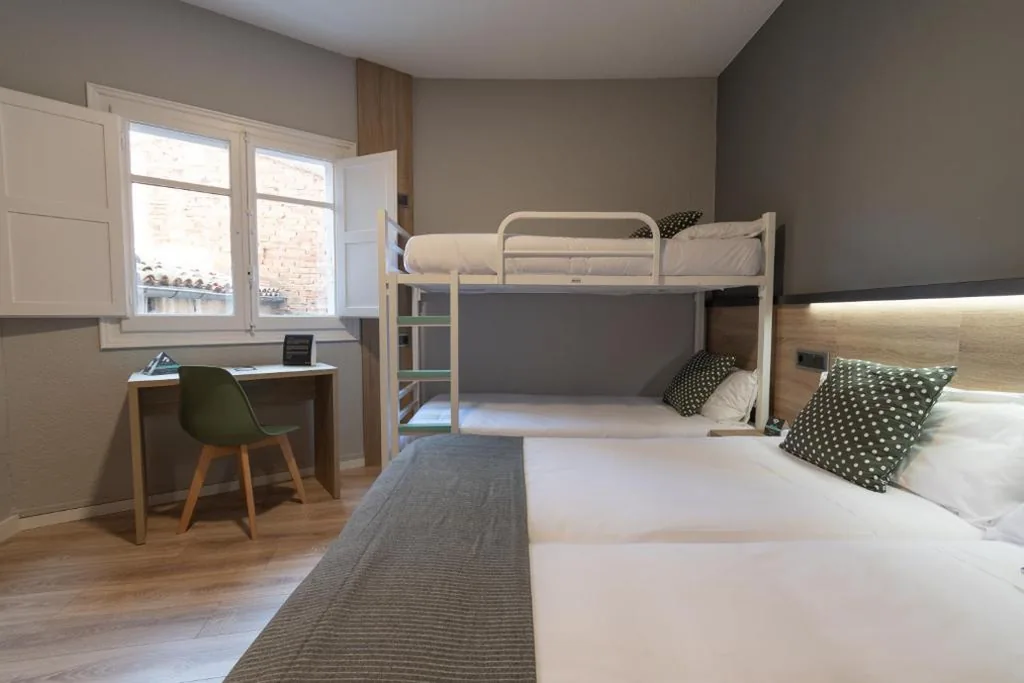Habitación Familiar — Alda Centro Pamplona