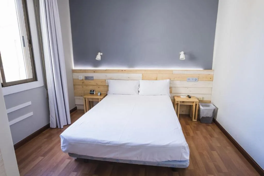 Economy-Doppelzimmer – 1 oder 2 Betten — Alda Centro Ponferrada