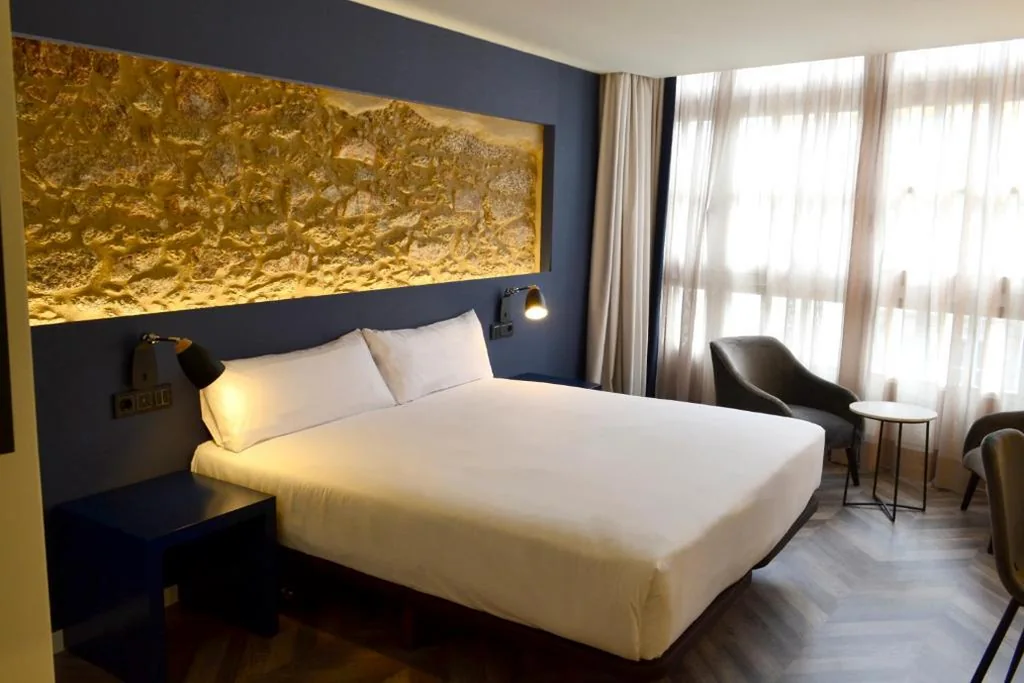 Chambre double supérieure — Alda Galería Coruña