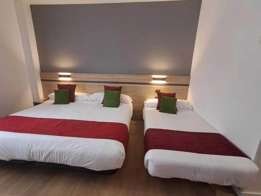Chambre Triple — Alda Malvasía
