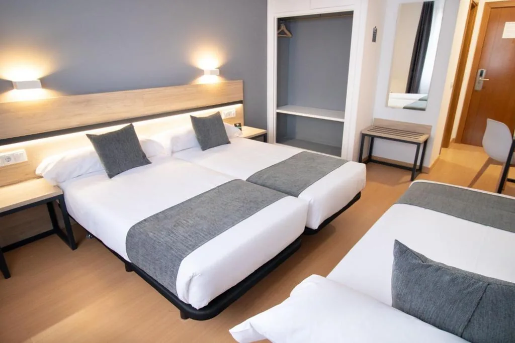 Chambre triple — Alda Puerto Seco