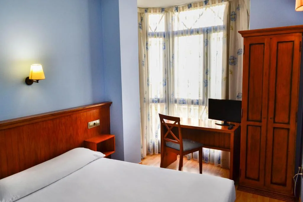 Habitación Doble Estándar - 1 o 2 camas — Alda Vía de la Plata Rooms