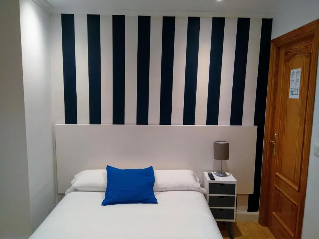 Tweepersoonskamer - 1 of 2 bedden — Aldatzeta Ostatua