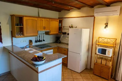 AldeaMia, Cozy villa for 8 people, pool, mountain view, beach at 8 min — foto 11