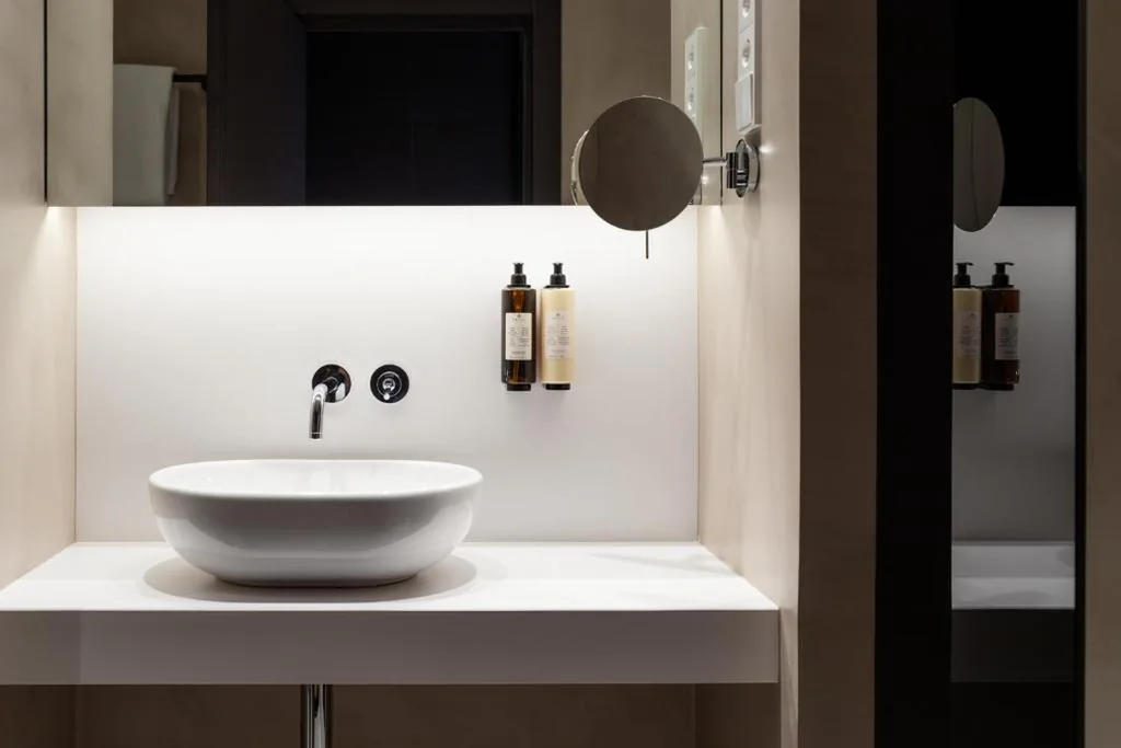 Collection-Zimmer mit 2 Einzelbetten — Alexandra Barcelona Hotel, Curio Collection by Hilton