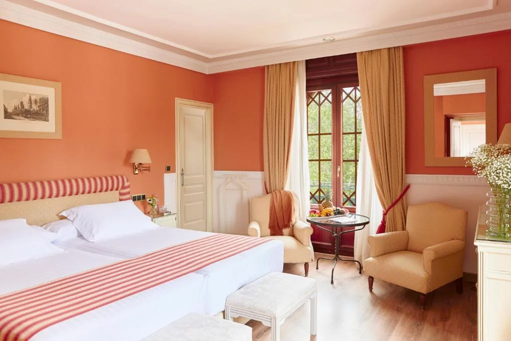 Standard Double Room - 2 Beds - Non-Smoking — Alhambra Palace Hotel