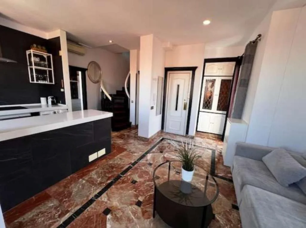 Dúplex de lujo con vistas panorámicas — Alhambra Suites