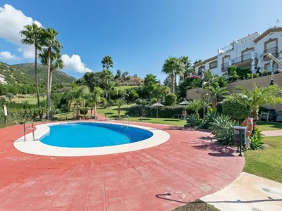 Alhaurín Villa with Terrace — foto 6