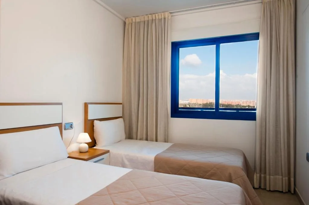 Apartamento de 1 dormitorio (2 adultos) — Alicante Hills