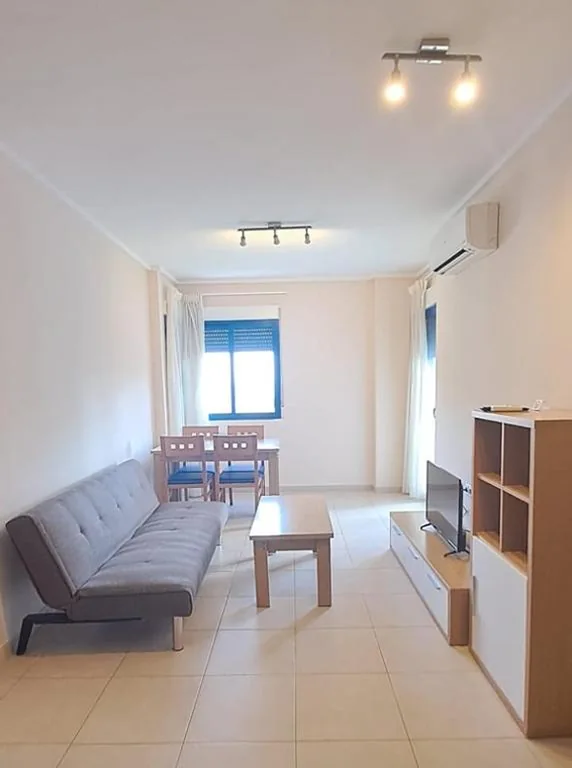 Apartamento de 2 dormitorios (4 adultos) — Alicante Hills