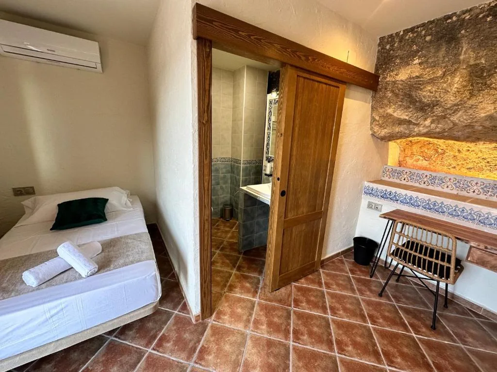 Habitación Individual Estándar — Alkalea Hospedería