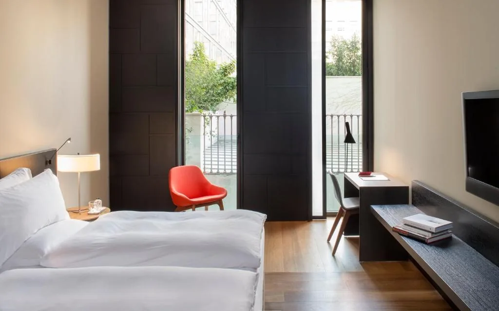 Deluxe — Alma Barcelona GL