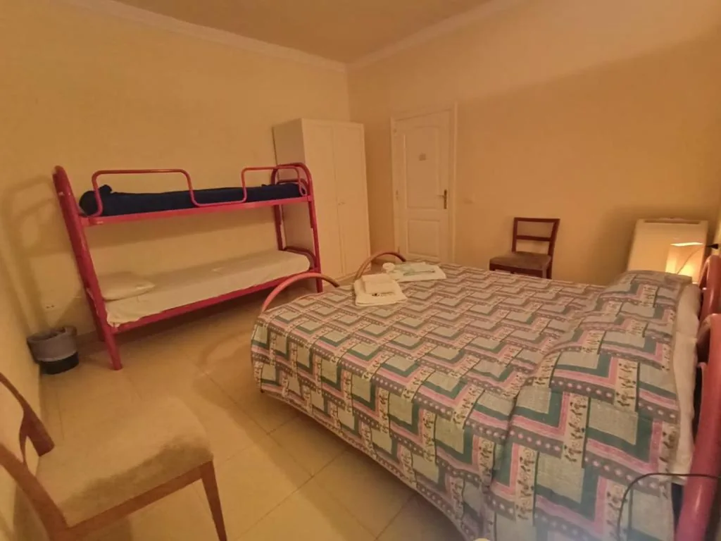 Klassisches Vierbettzimmer — Alma libre