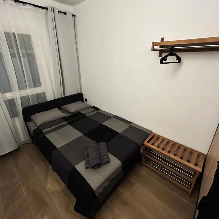 Familienzimmer mit Bad — ALMA one