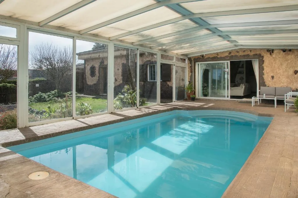 Moradia com piscina privada — almacanarias.rural