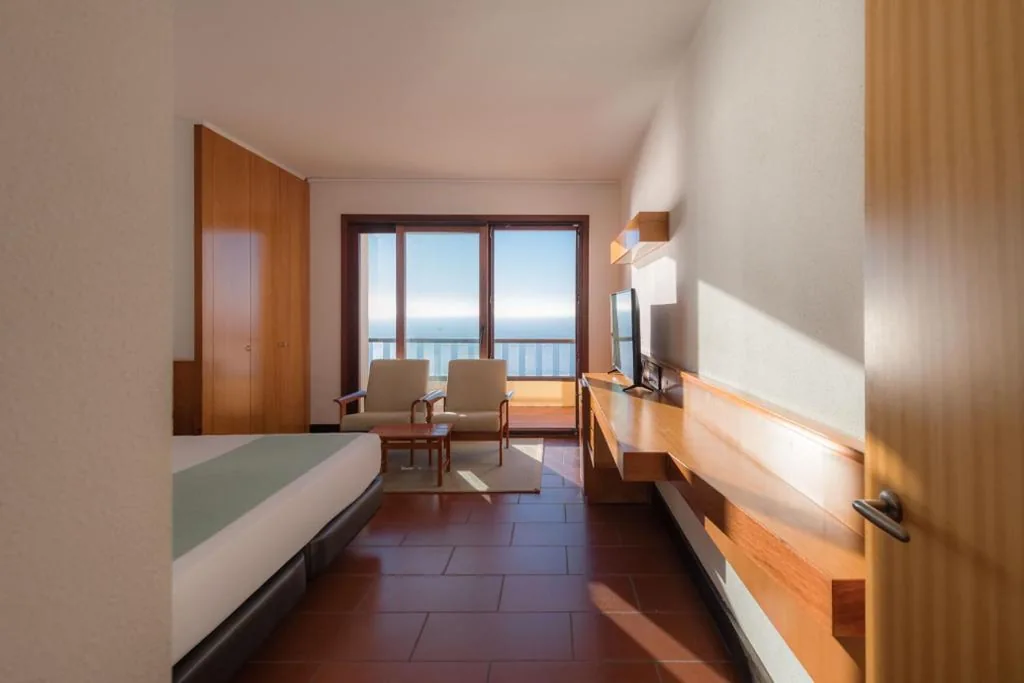 Habitación Doble con vistas al mar — Almadraba Park Hotel