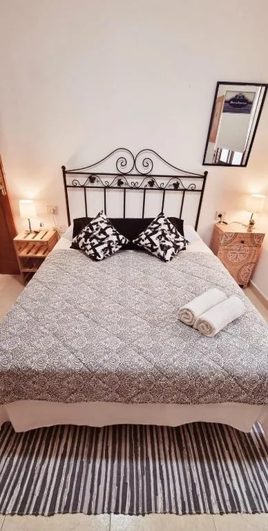 ALMar WeGo Alcalá! Tenerife South- Private Rooms in Shared Apartment- Habitaciones Privadas con baños compartido