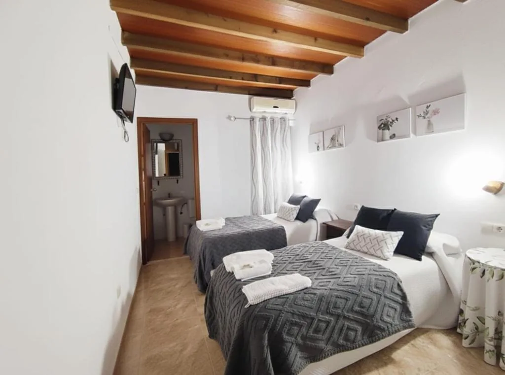 Habitación Doble — Alojamiento Acuario