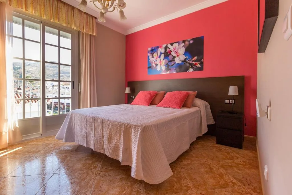 Habitación Doble con baño privado y terraza — Alojamiento Colina del Sol