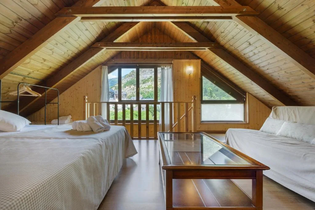 Casa de 4 dormitorios — Alojamiento Escarrilla Pirineos