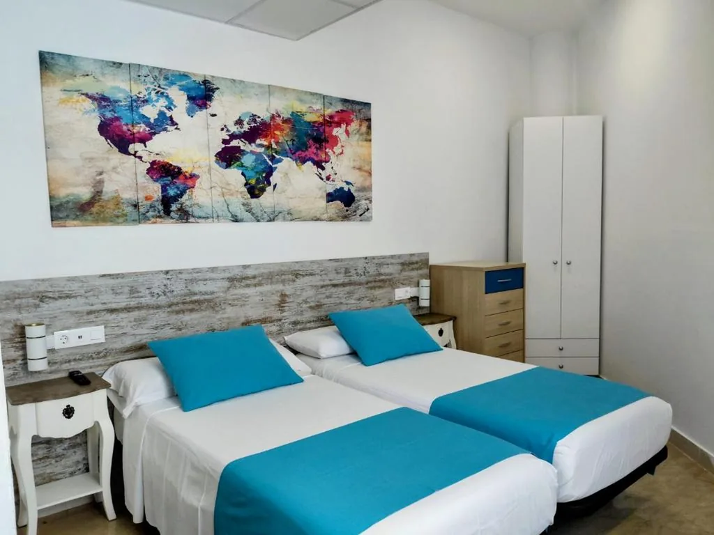 Habitación Doble - 1 o 2 camas — Alojamiento Med The Blue Med