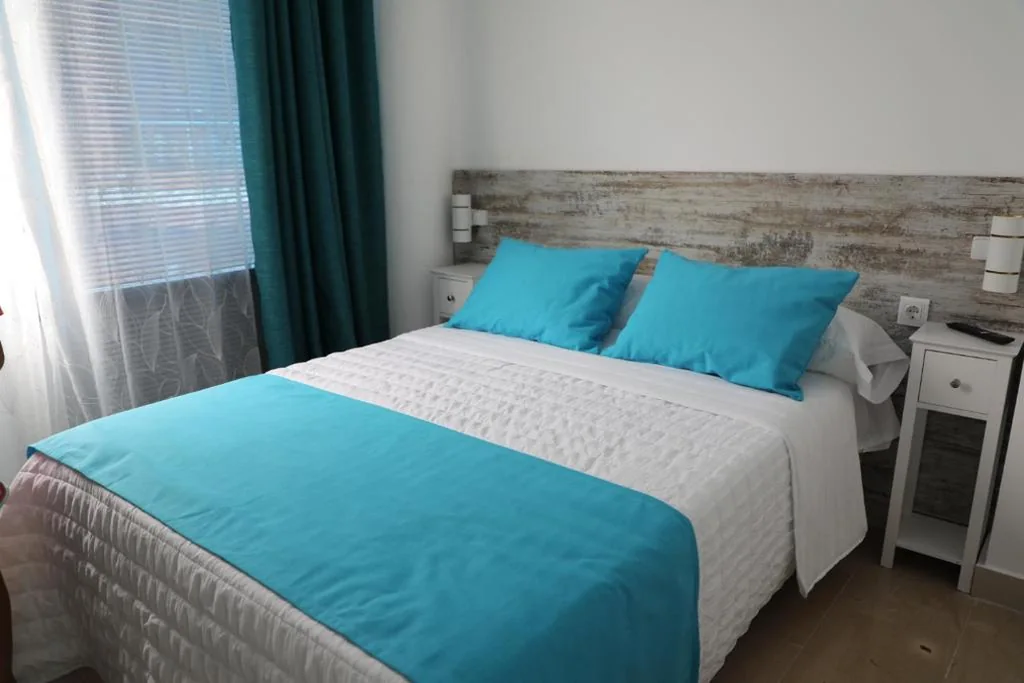 Habitación Doble — Alojamiento Med The Blue Med