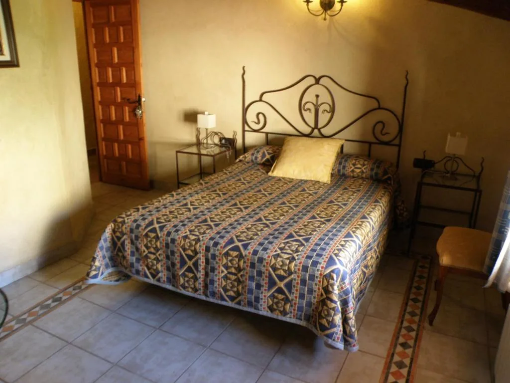 Doppelzimmer — Alojamiento Rural Casa Honda