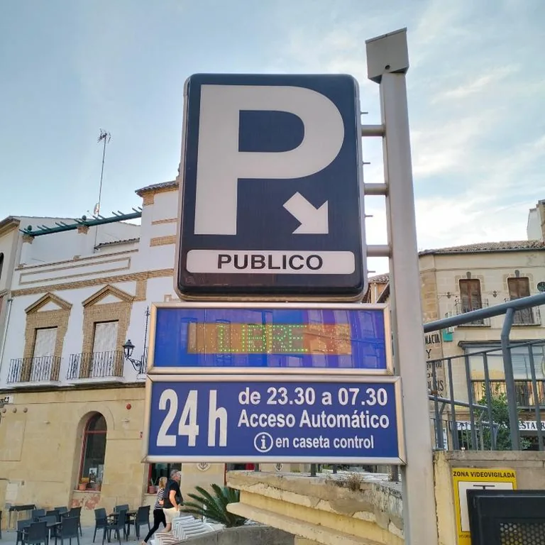 Quarto Quádruplo com casa de banho privativa — Alojamiento Terraza San Nicolas