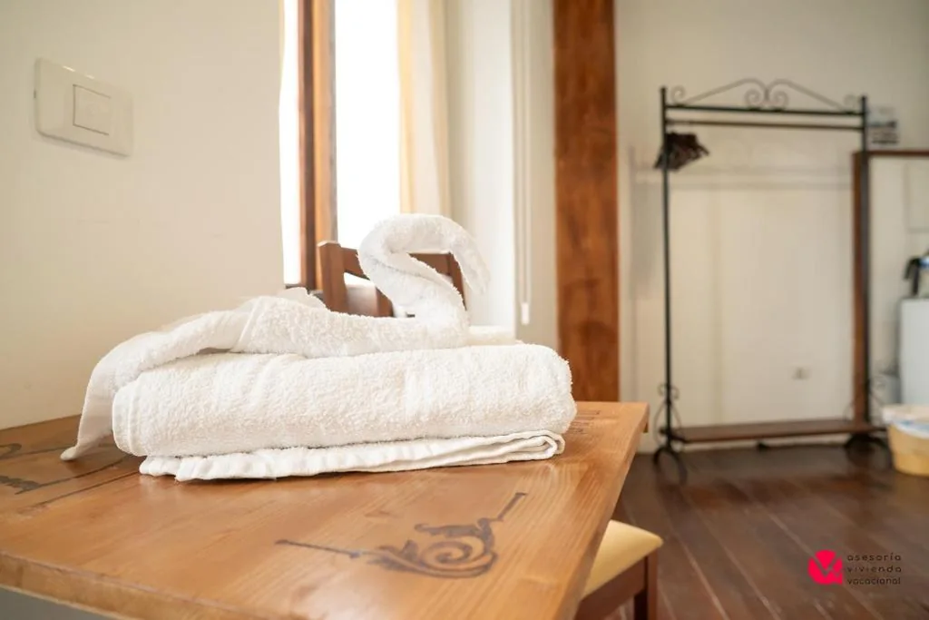 Habitación Doble Estándar — ALOJAMIENTOS NECANA