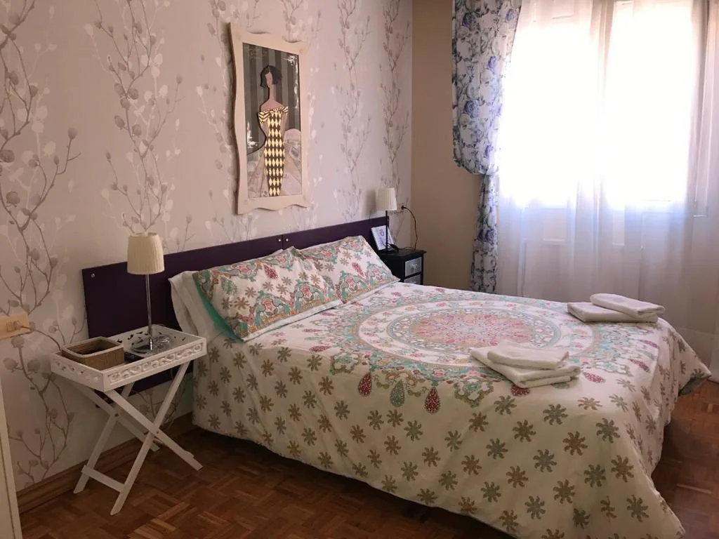 Camera doppia con bagno in comune - 2 letti — Alojamientos Olga