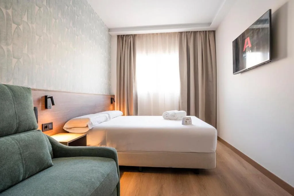 带加床的双人间 — Alora Hotel Mérida
