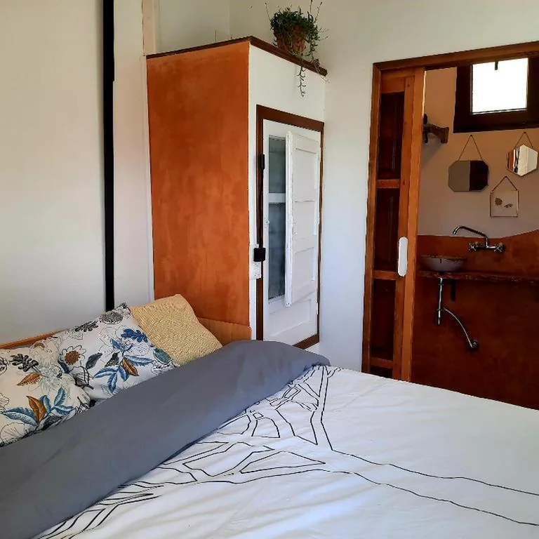 双人间 — Alpujarra Guesthouse, remote off-grid mountain accommodation