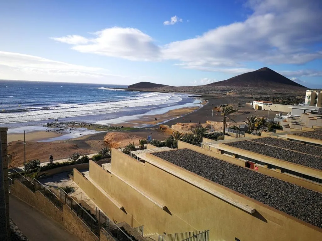Casa de 2 dormitorios — alquilaencanarias El Medano Spectacular terrace and sea views A